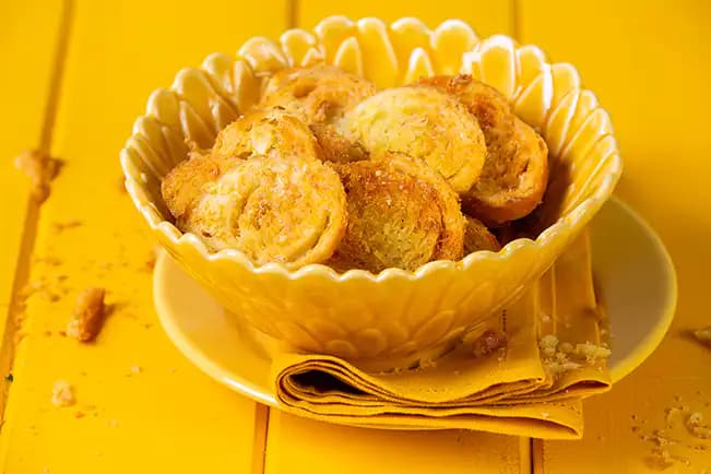 Torradinhas de alho — receita Rita Lobo (Panelinha)